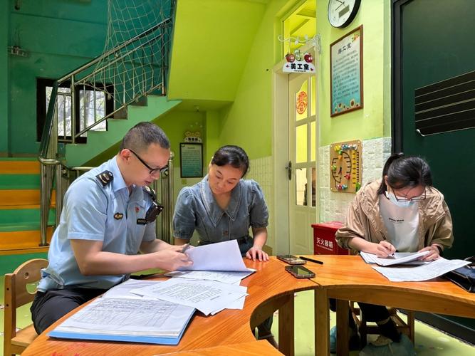 近期,厦门市集美区市场监管局全面强化对暑期校外托管以及以中小学生